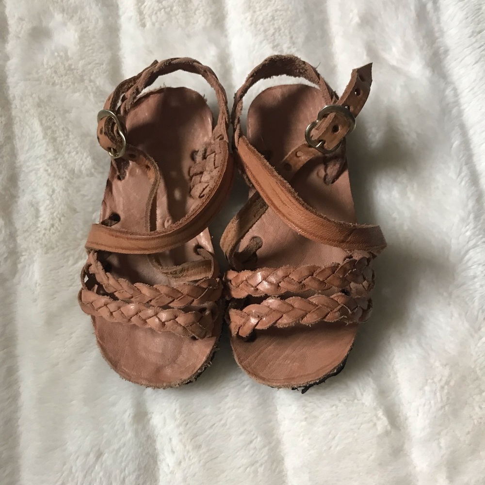 Mini Hilo toddler girl sandals! Never worn ✨